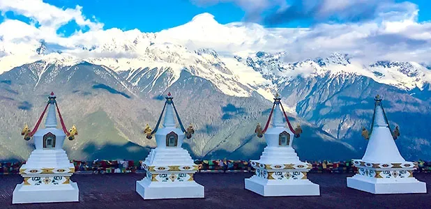 6-Day Private Shangri-La Tour with Meili Snow Mountain
