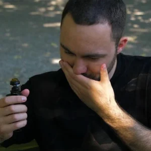 How to Cure a Sore Throat from Vaping