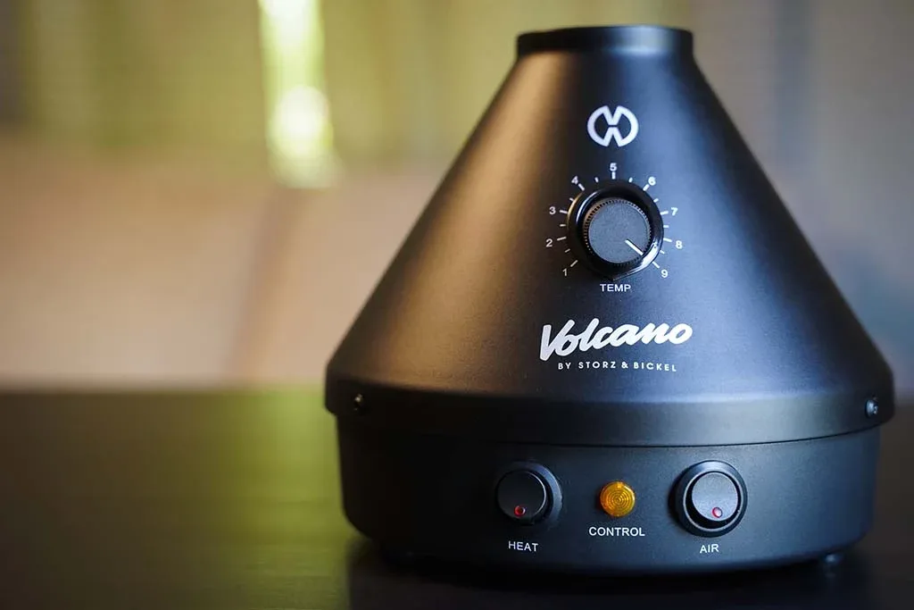 VOLCANO CLASSIC ONYX LIMITED EDITION BY STORZ & BICKEL